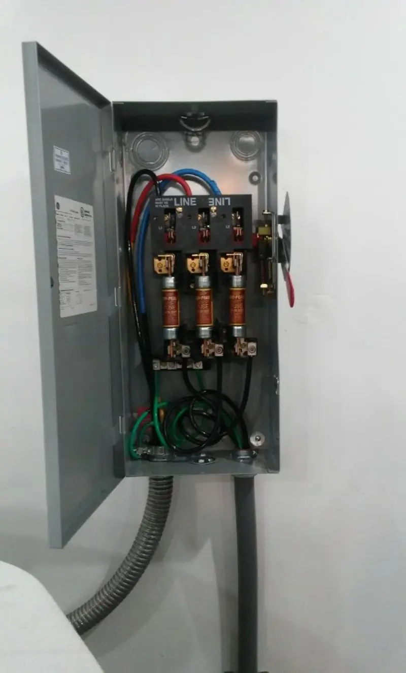 Three-phase disconnect switch installed for Electrical Wiring & Rewiring in Park Hills